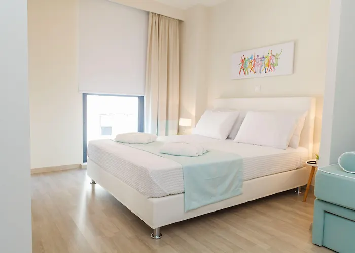 Hotel Tins Atene
